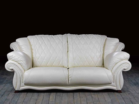 низкий белый диван