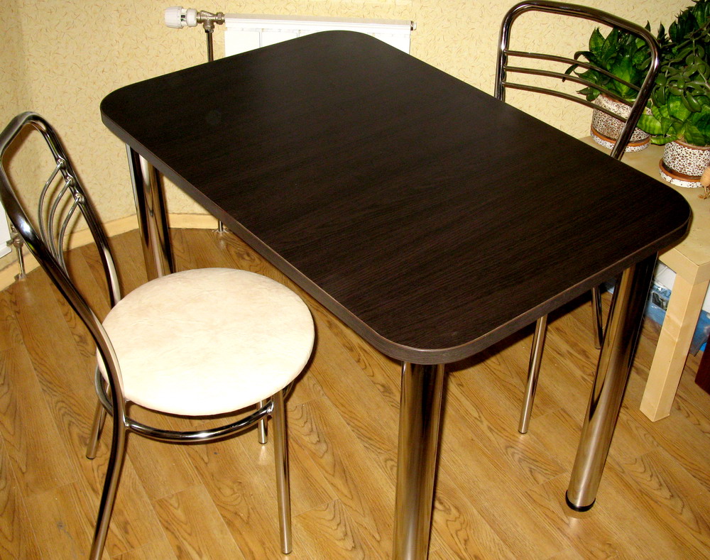 Стол кухонный ru. Стол кухонный. Стол с закругленными углами кухонный. Кухонный стол со скругленными углами. Стол обеденный с закругленными углами.