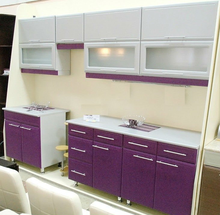 Купить в минске на 21 век. Кухня с фиолетовыми фасадами. Кухня ЖЛОБИНМЕБЕЛЬ.