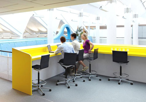 внутри здания компании