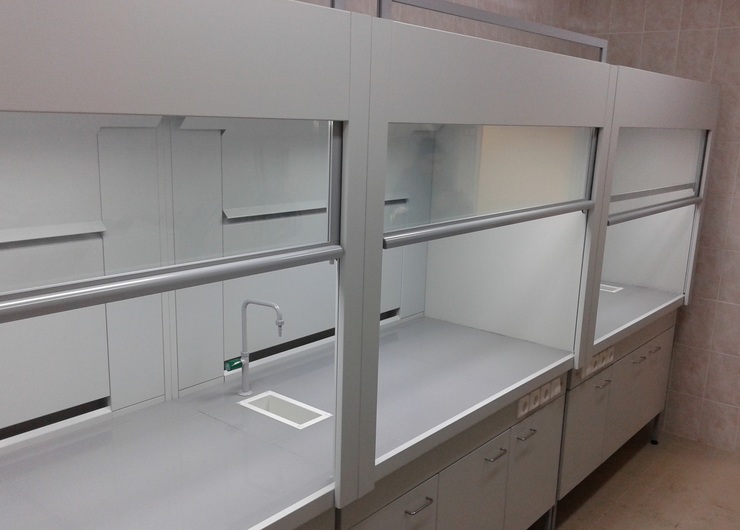 лабораторный вытяжной шкаф