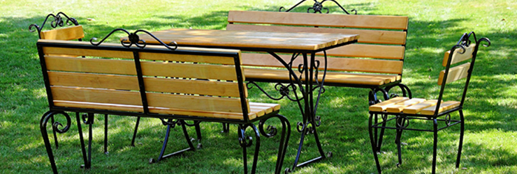 Komplekt sadovoy mebeli