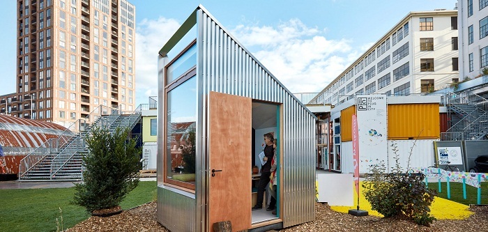 Tiny offices dutch invertuals droomparken dezeen 2364 col 13