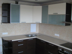 Kuhnya v cvete venge i krem 1 