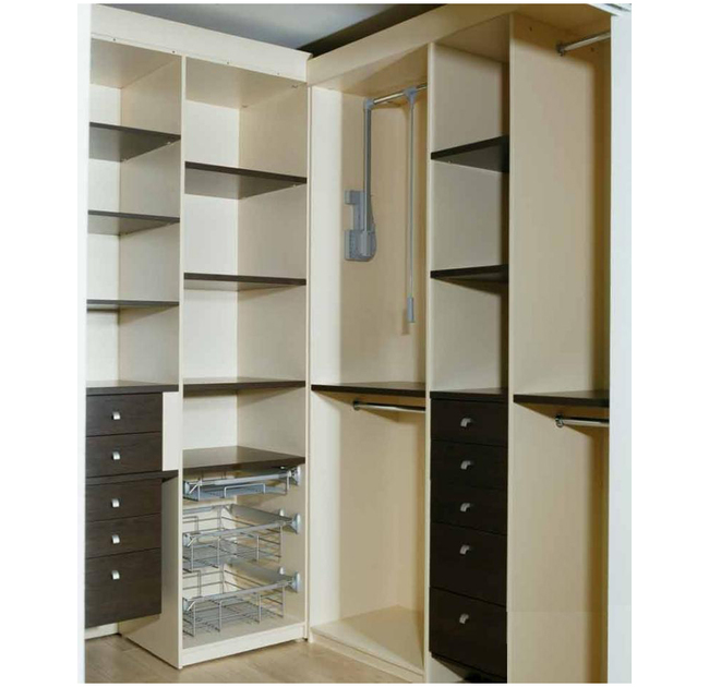 Yglovay garderobnay 1 