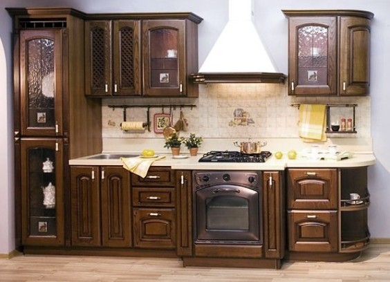 19 kuhnya s fasadami iz massiva 3