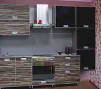 19 kuhnya plastic zebrano 1 