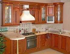 14 kuhnya s fasadami iz massiva 8