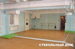 Zerkalo dlia sportzala 10