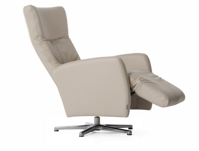 8 kreslo swan s reklajnerom 1