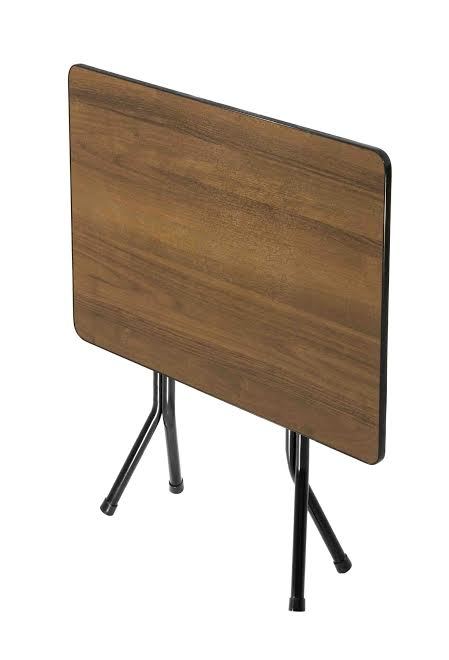 Stol skladnnoj pridivannyj