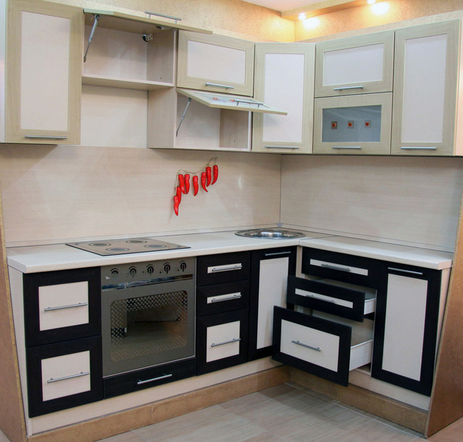 Kuhnya iz profilja mdf latte