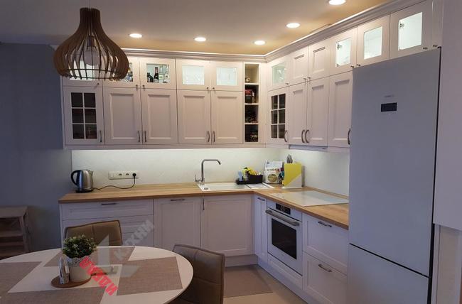 Kuhnya v stile neoklassika 02 1 1