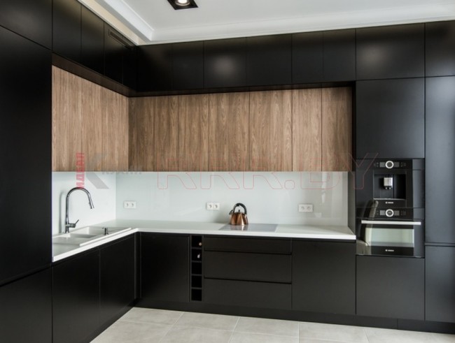 Chernaya matovaya kuhnya 1