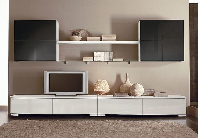 Stenka gorka v gostinnuy 11