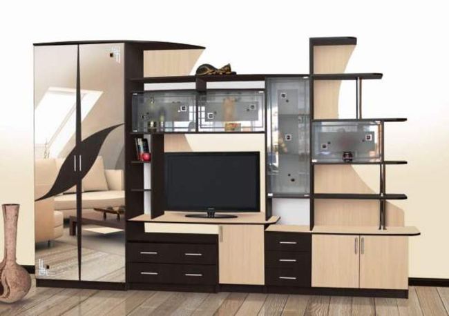 Stenka gorka v gostinnuy 14