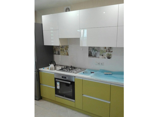 Greenwhitekitchen