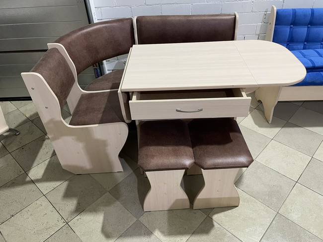 Img 3bf45588725abc783f1fd6fdc232bce7 v