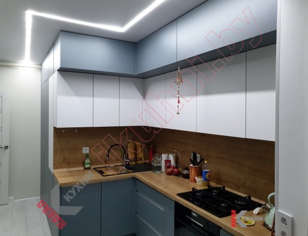 Fe9a kuhnya s fasadami iz piombo 01%281%29 0 1 600x460h